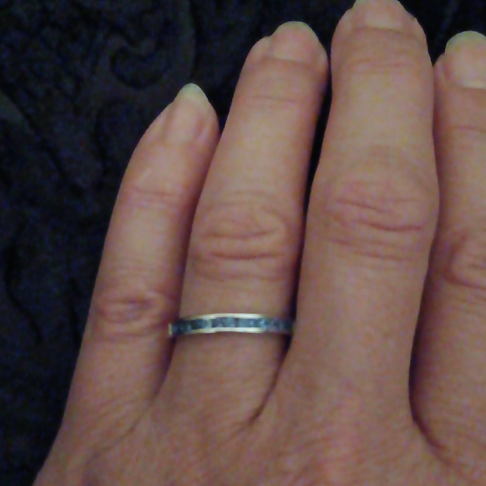 2mmSaphire Genuine Ceylon Blue Channel Set Ring - Picture 7 of 7